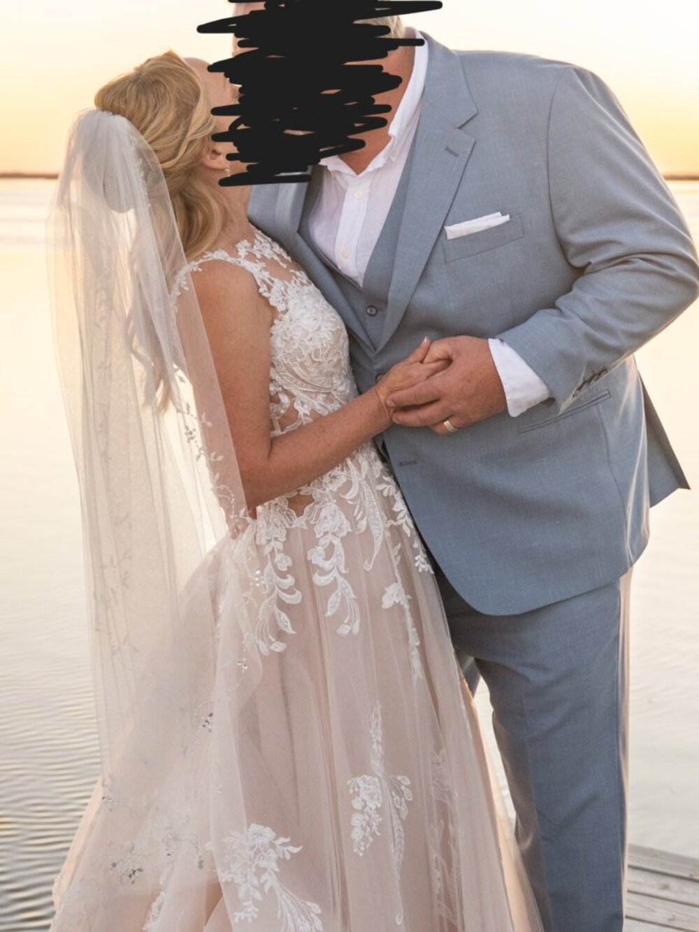 En Vogue Veil | Crystal Pearl Beaded Bridal | Off-White Ivory Tulle